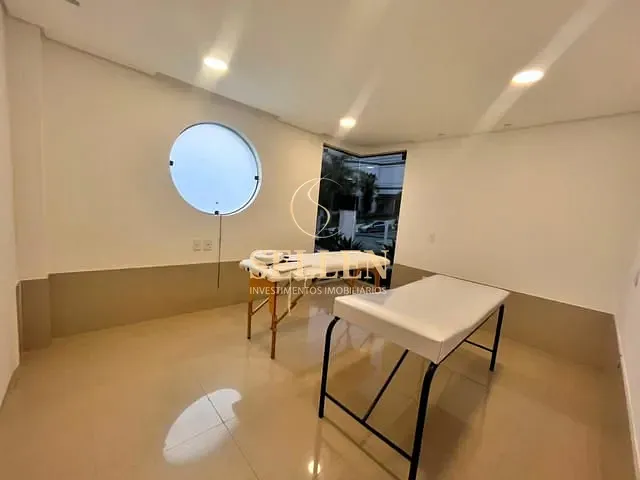 Sala para alugar, no bairro Ariribá em Balneário Camboriú