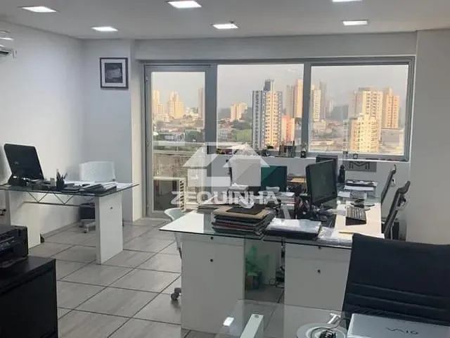 Sala com 35m², à venda, no bairro Continental em Osasco