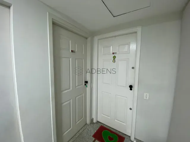 Sala à venda, no bairro Pinheiros em São Paulo