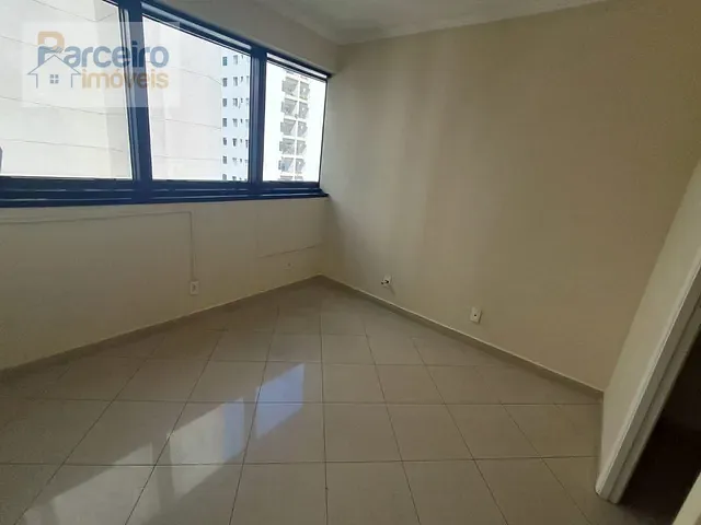 Sala com 34m², para alugar, no bairro Vila Gomes Cardim em São Paulo