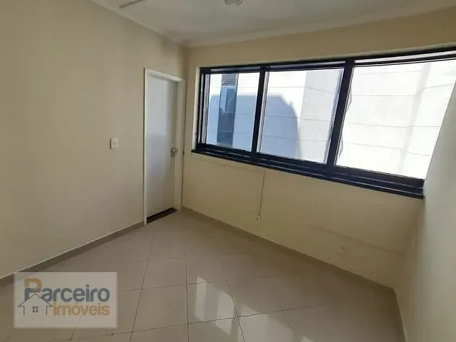 Sala com 34m², para alugar, no bairro Vila Gomes Cardim em São Paulo