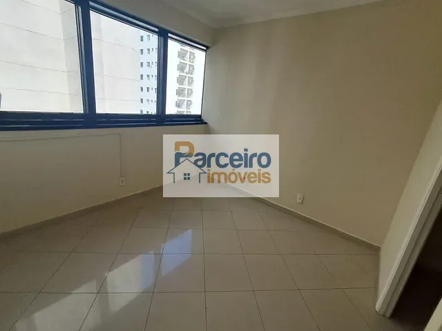 Sala com 34m², para alugar, no bairro Vila Gomes Cardim em São Paulo