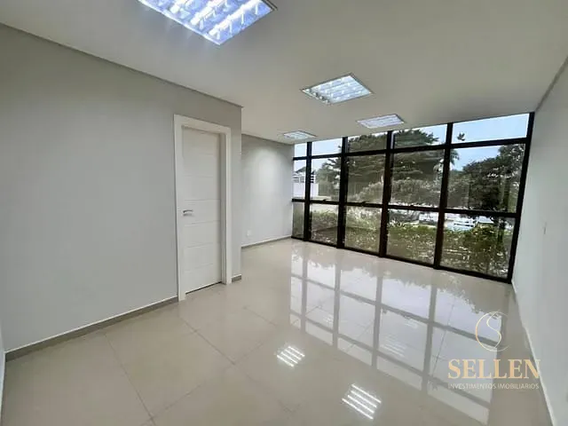 Sala para alugar, no bairro Ariribá em Balneário Camboriú