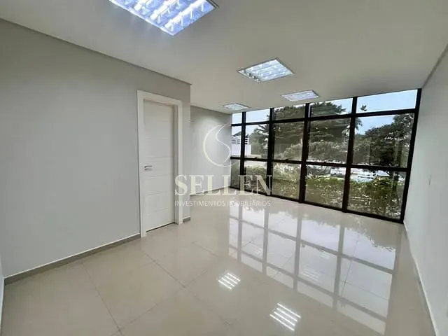 Sala para alugar, no bairro Ariribá em Balneário Camboriú