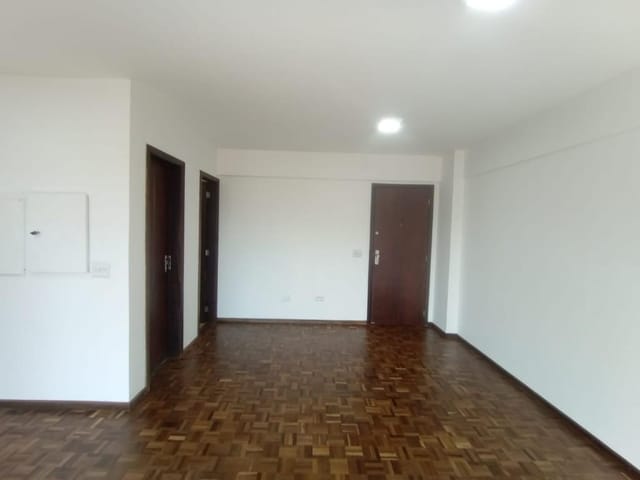 Sala para alugar, no bairro Centro Cívico em Curitiba