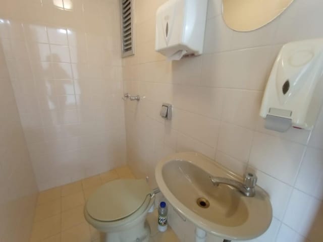 Sala para alugar, no bairro Centro Cívico em Curitiba