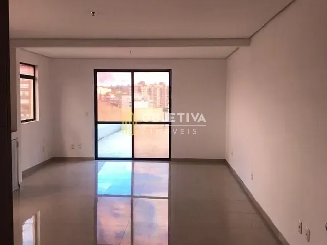 Sala à venda, no bairro Menino Deus em Porto Alegre