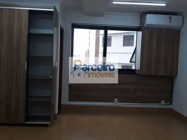 Sala com 34m², para alugar, no bairro Carrão em São Paulo