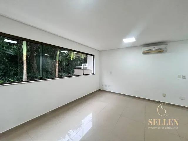 Sala para alugar, no bairro Ariribá em Balneário Camboriú