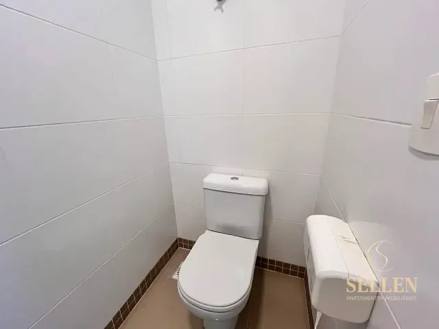 Sala para alugar, no bairro Ariribá em Balneário Camboriú