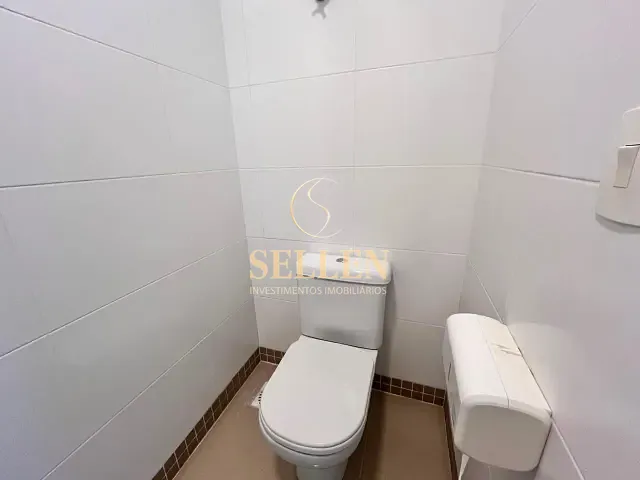 Sala para alugar, no bairro Ariribá em Balneário Camboriú