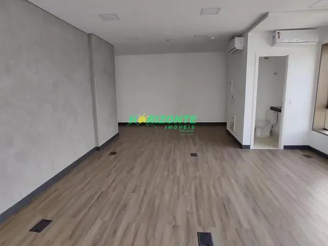 Sala com 47m², à venda ou para alugar, no bairro Jardim Alvorada em São José dos Campos