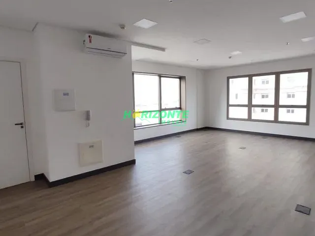 Sala com 47m², à venda ou para alugar, no bairro Jardim Alvorada em São José dos Campos