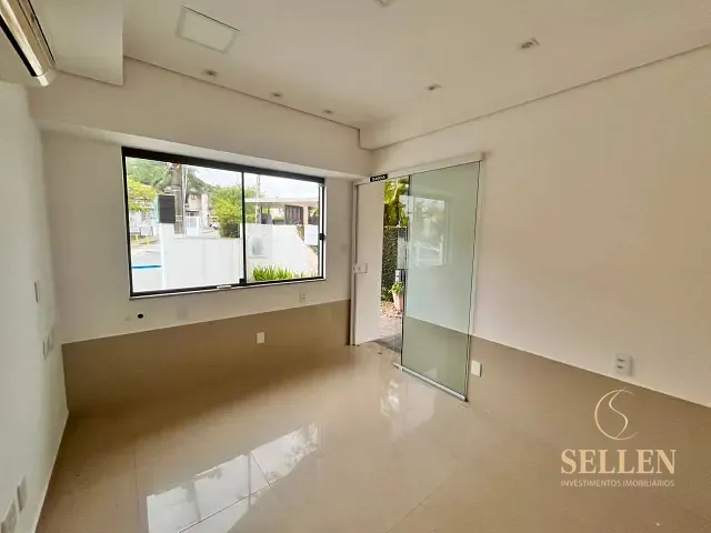 Sala para alugar, no bairro Ariribá em Balneário Camboriú