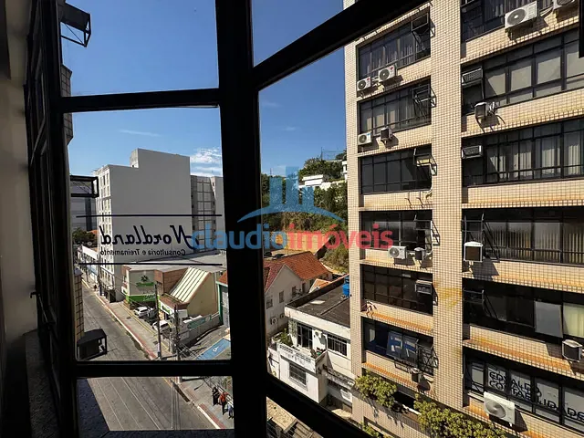 Sala à venda, no bairro Centro em Barra Mansa