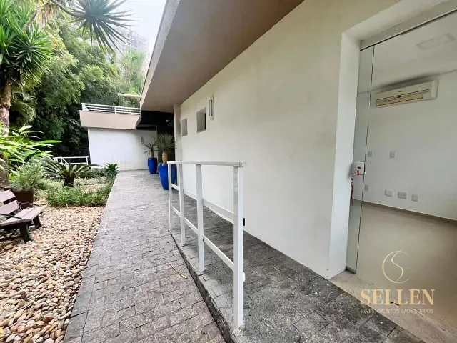 Sala para alugar, no bairro Ariribá em Balneário Camboriú