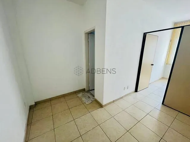 Sala à venda, no bairro República em São Paulo