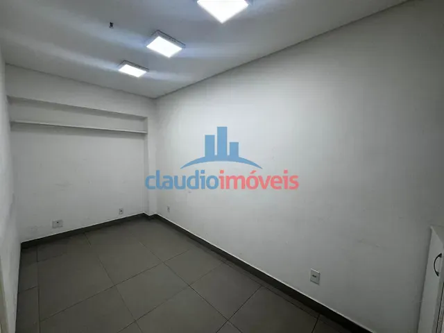 Sala à venda, no bairro Centro em Barra Mansa