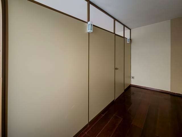 Sala à venda ou para alugar, no bairro Centro em Pelotas