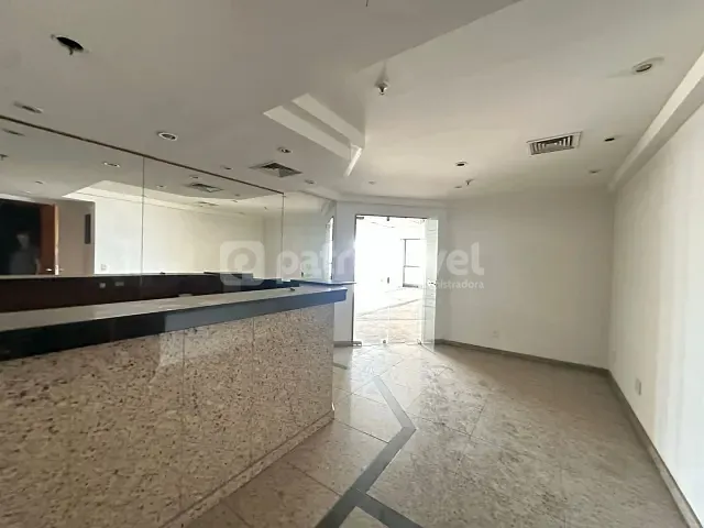 Andar corporativo com 667m², para alugar, no bairro Centro em Rio de Janeiro