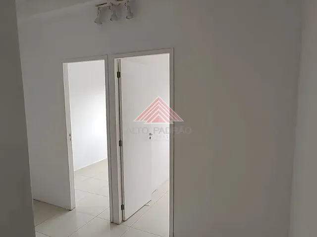 Sala com 20m², para alugar, no bairro Vila Augusto em Mauá
