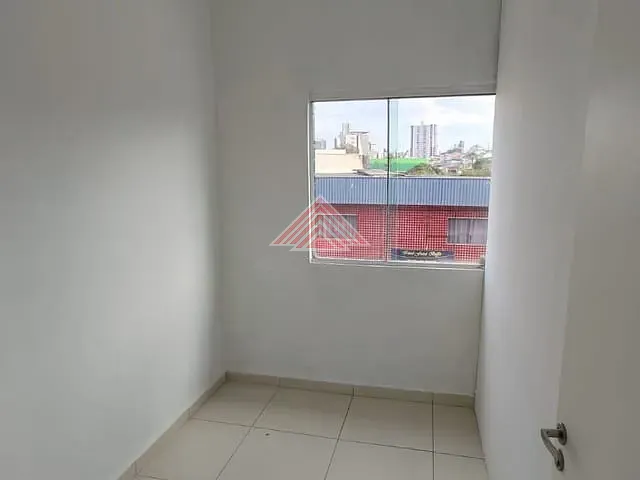 Sala com 20m², para alugar, no bairro Vila Augusto em Mauá