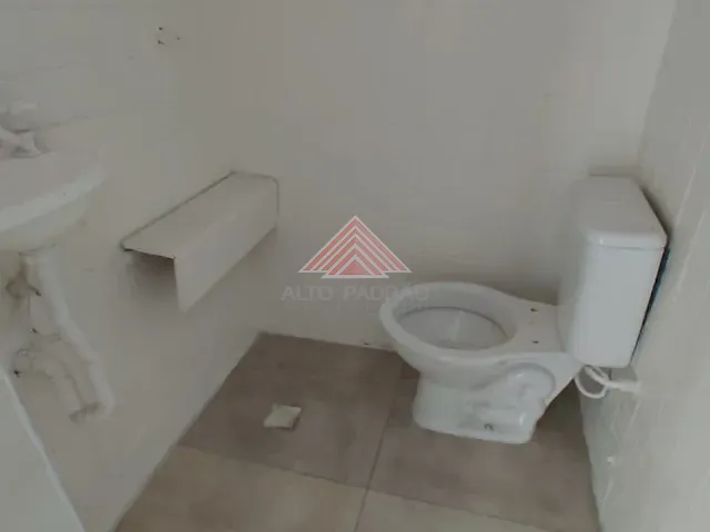 Sala com 20m², para alugar, no bairro Vila Augusto em Mauá