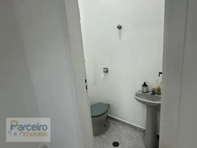 Sala para alugar, no bairro Vila Carrão em São Paulo