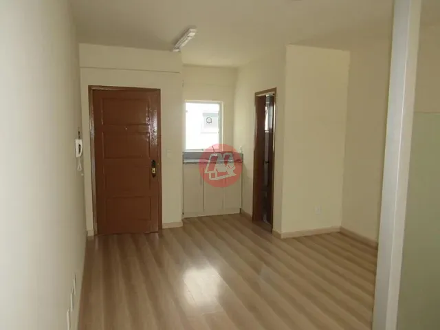 Sala com 53m², para alugar, no bairro Azenha em Porto Alegre