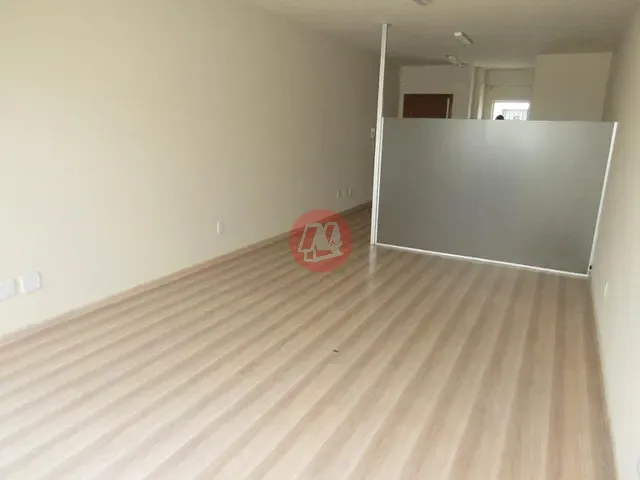 Sala com 53m², para alugar, no bairro Azenha em Porto Alegre