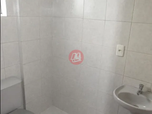 Sala com 53m², para alugar, no bairro Azenha em Porto Alegre