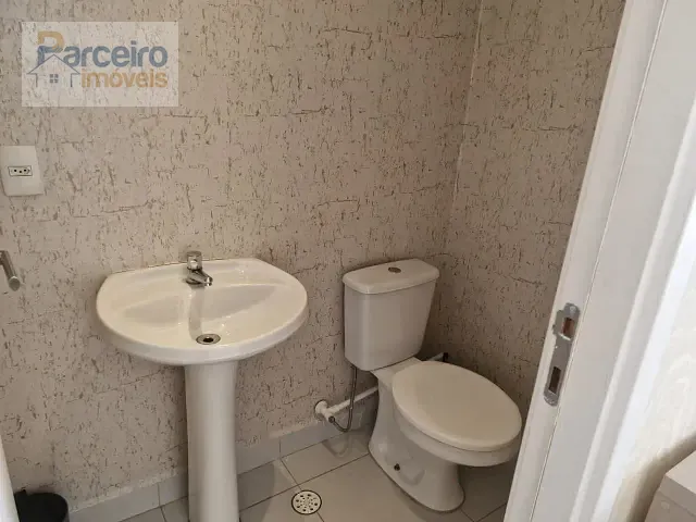 Sala com 32m², para alugar, no bairro Penha de França em São Paulo