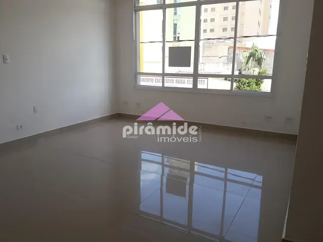 Sala com 42m², à venda, no bairro Centro em São José dos Campos