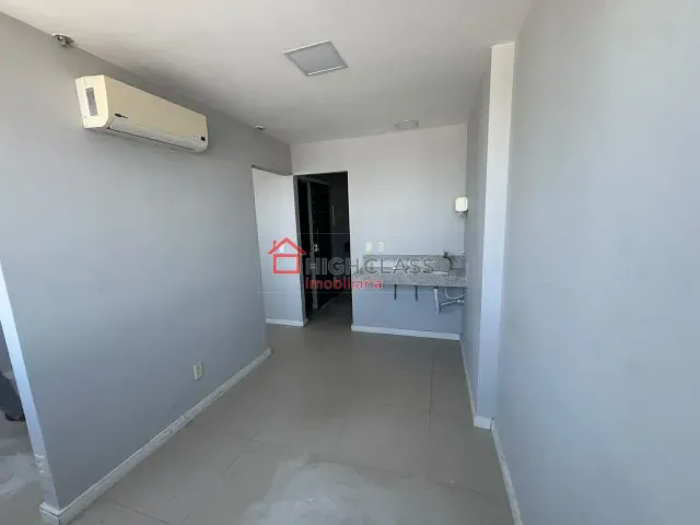 Sala para alugar, no bairro Praia da Costa em Vila Velha