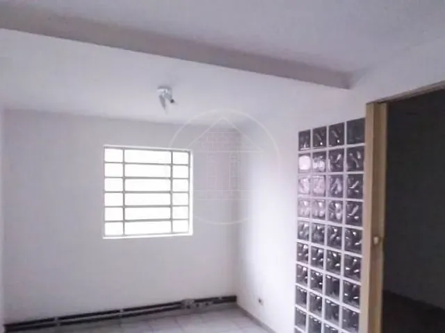 Sala com 30m², para alugar, no bairro Cidade Dutra em São Paulo