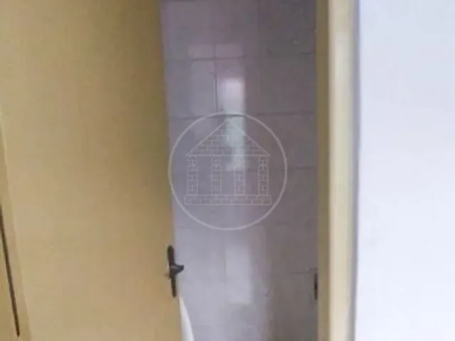 Sala com 30m², para alugar, no bairro Cidade Dutra em São Paulo