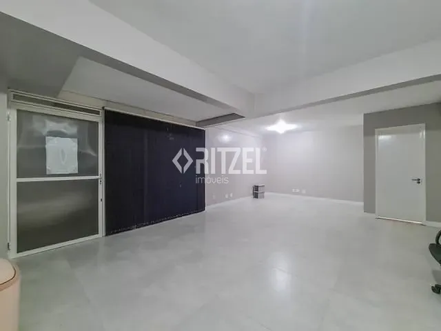 Sala com 41m², à venda, no bairro Pátria Nova em Novo Hamburgo