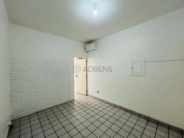 Sala à venda ou para alugar, no bairro República em São Paulo