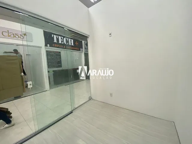 Sala para alugar, no bairro Centro em Itajaí