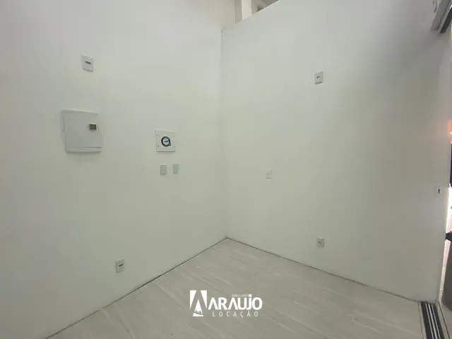 Sala para alugar, no bairro Centro em Itajaí