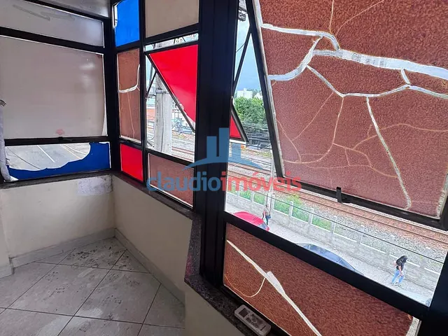Sala à venda, no bairro Centro em Barra Mansa