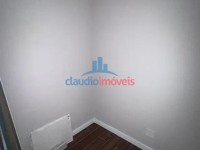Sala à venda, no bairro Ano Bom em Barra Mansa