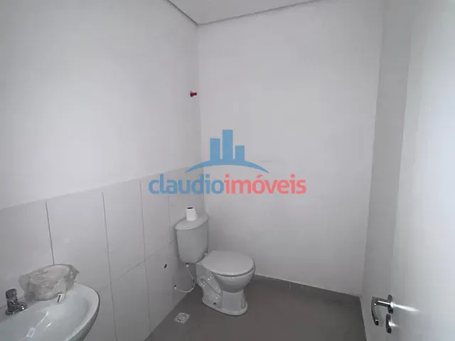 Sala à venda, no bairro Ano Bom em Barra Mansa