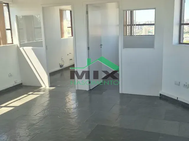 Sala à venda ou para alugar, no bairro Rudge Ramos em São Bernardo do Campo