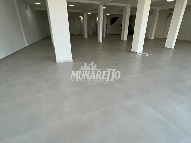 Sala com 400m², para alugar, no bairro Centro em Concórdia