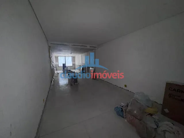 Sala para alugar, no bairro Ano Bom em Barra Mansa