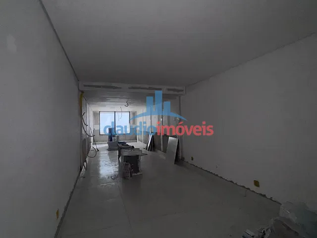Sala para alugar, no bairro Ano Bom em Barra Mansa