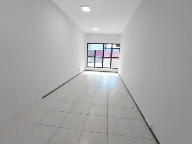Foto do Sala - Sala, 213 m² - venda por R$ 750.000,00 ou aluguel por R$ 9.600,00/mês - Vitória - Londrina/PR | CRV Imobiliária