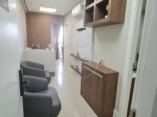 Sala com 44m², à venda, no bairro Granja Julieta em São Paulo