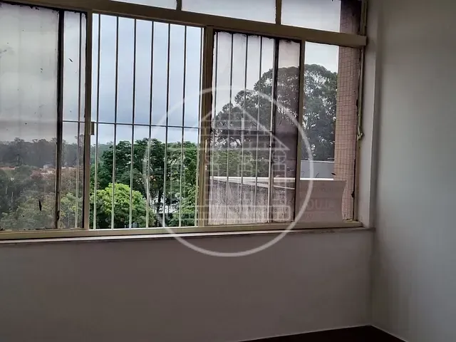 Sala com 30m², para alugar, no bairro Cidade Dutra em São Paulo